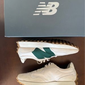 New Balance 327 Taupe